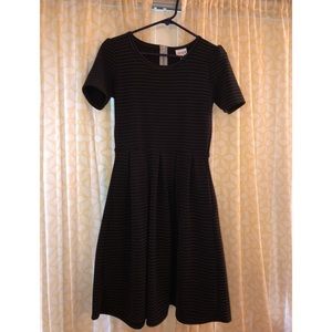 Small black white pin stripes lularoe Amelia